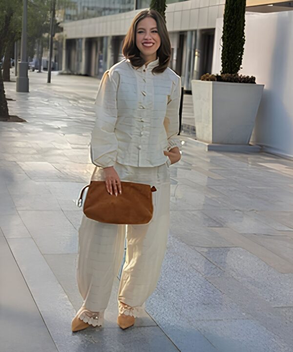 Crème Japanese Set in crème, showing the crème blouse and balloon-leg pants